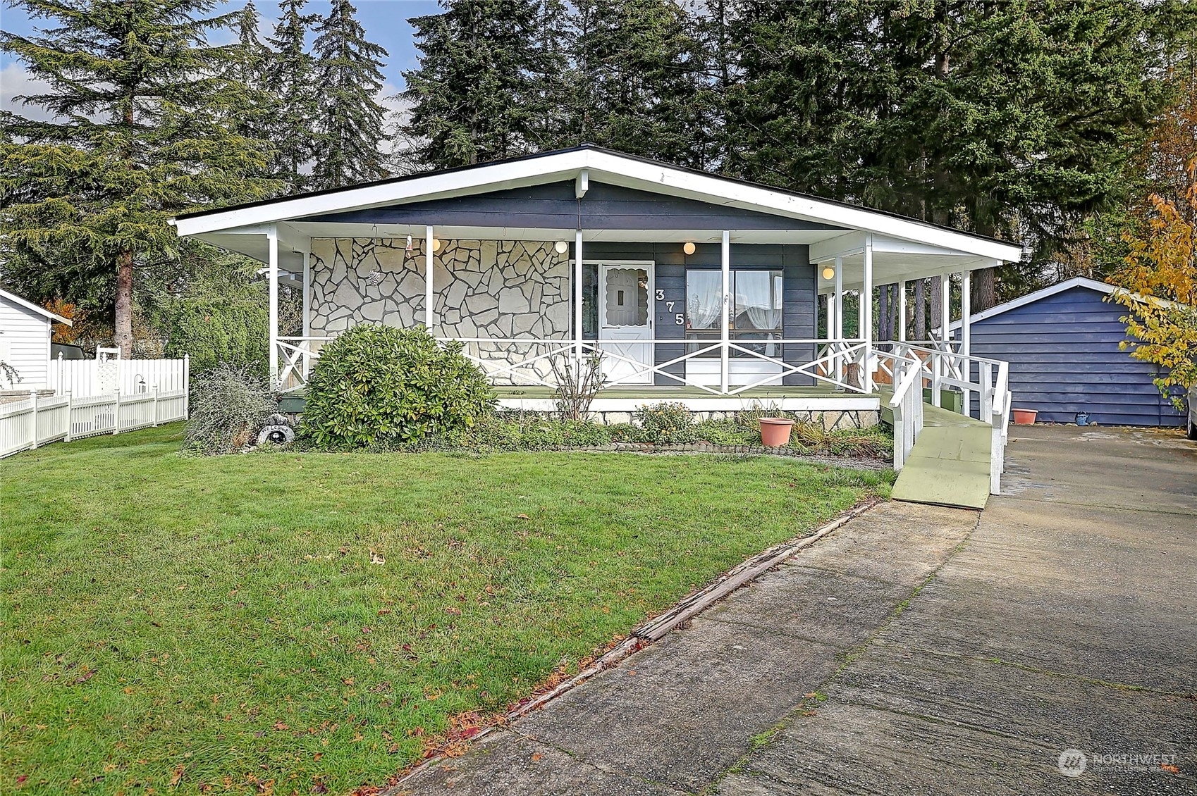 375 Piper Way  Camano Island WA 98282 photo