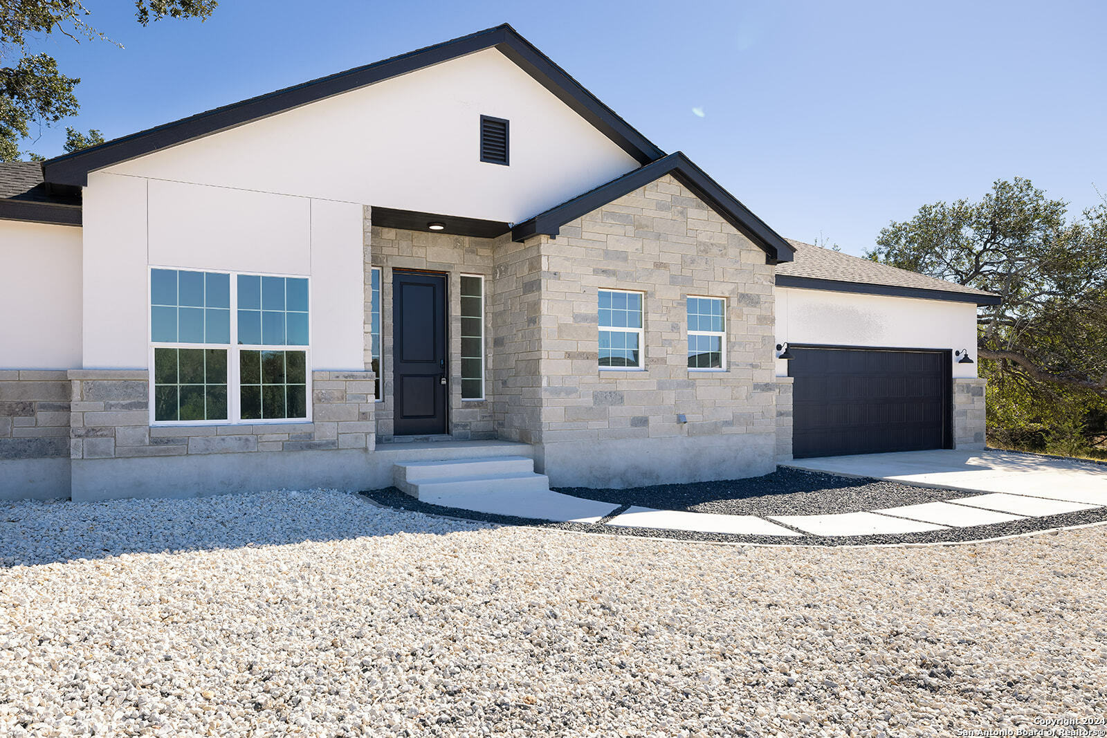 Property Photo: 111 S Jesse Stiff TX 78606