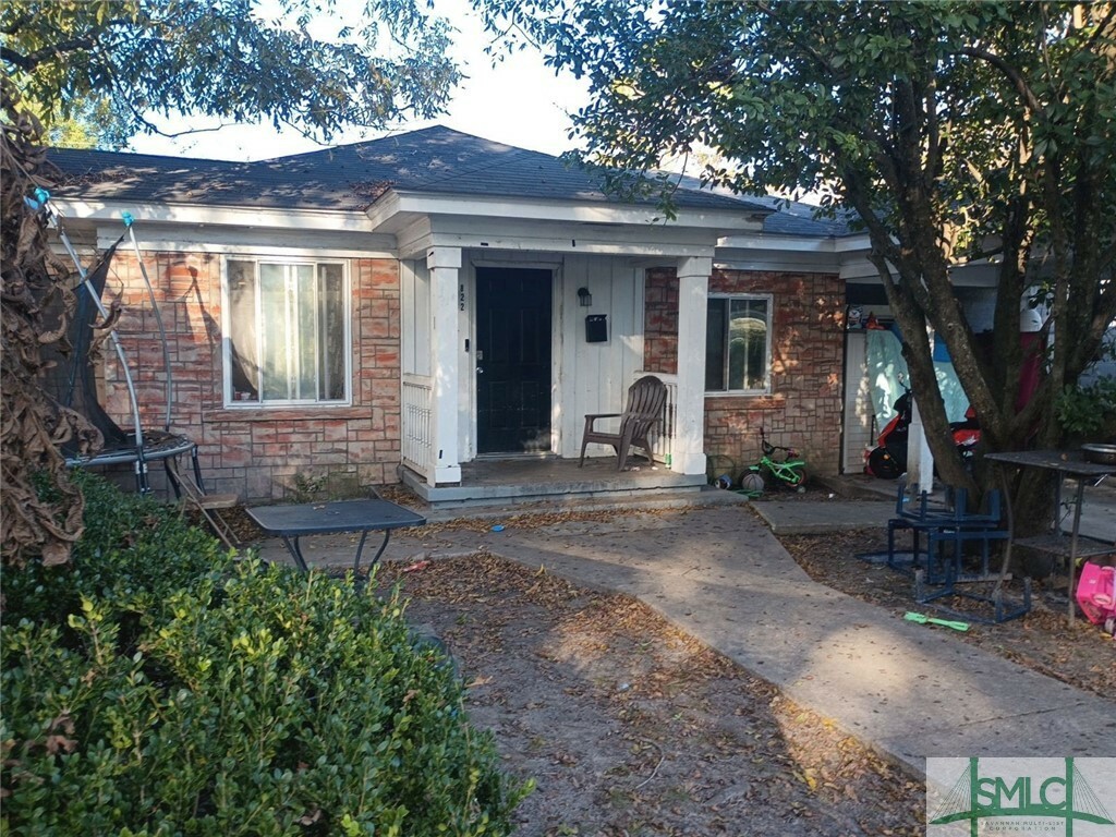 Property Photo:  822 W 48th Street  GA 31405 