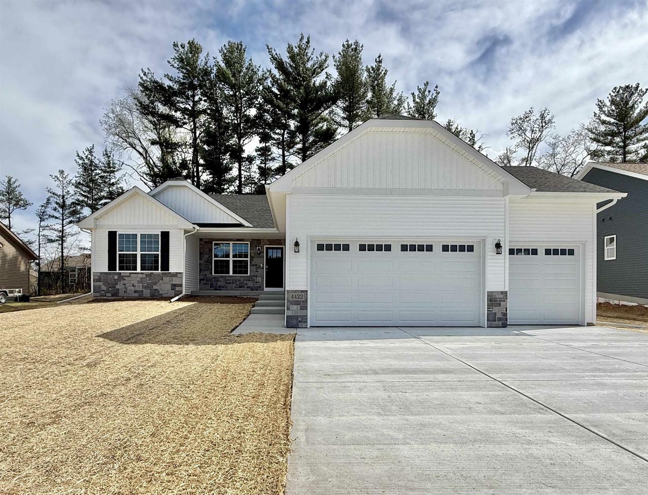 Property Photo: 4422 Scottys Drive WI 53546