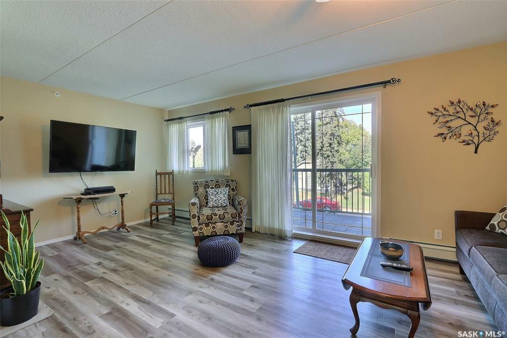 Property Photo: 1 26th Street E 201 SK S6V 1T7