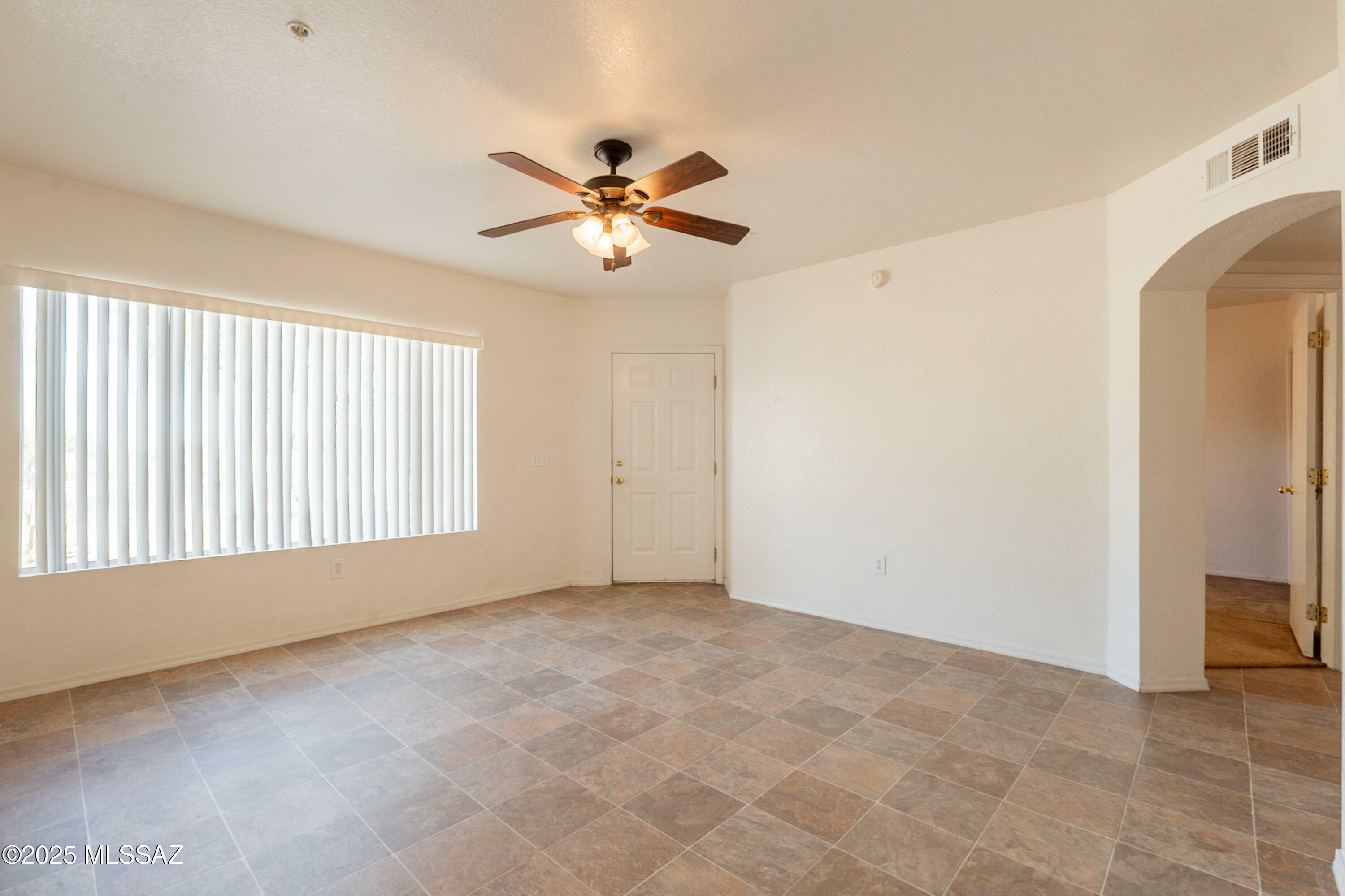 Property Photo: 1584 N Pso La Tinaja AZ 85614