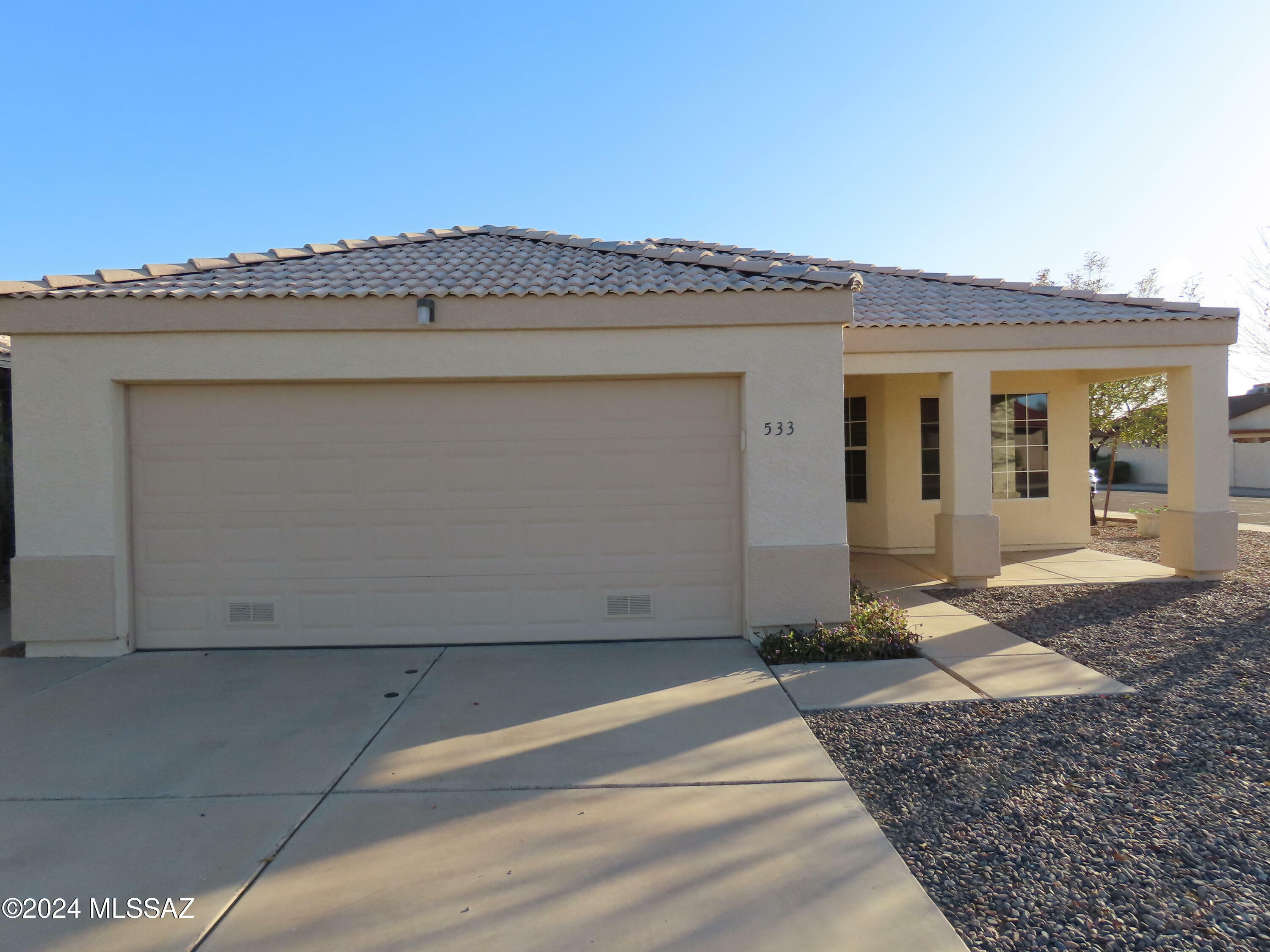 Property Photo:  533 W 5th Avenue  AZ 85120 