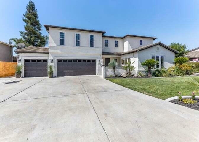 5721 W Sunnyview Avenue  Visalia CA 93291 photo