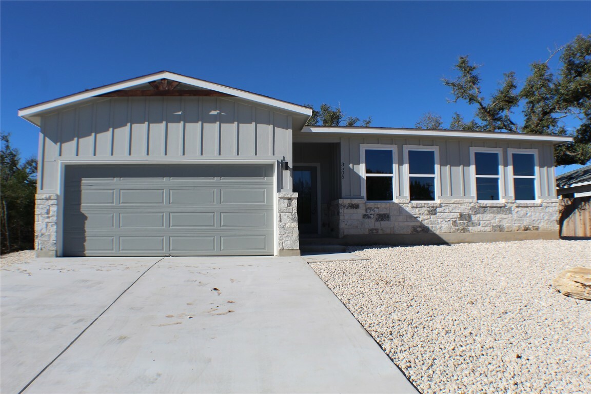 Property Photo: 3506 Ridgeway Cove TX 78645