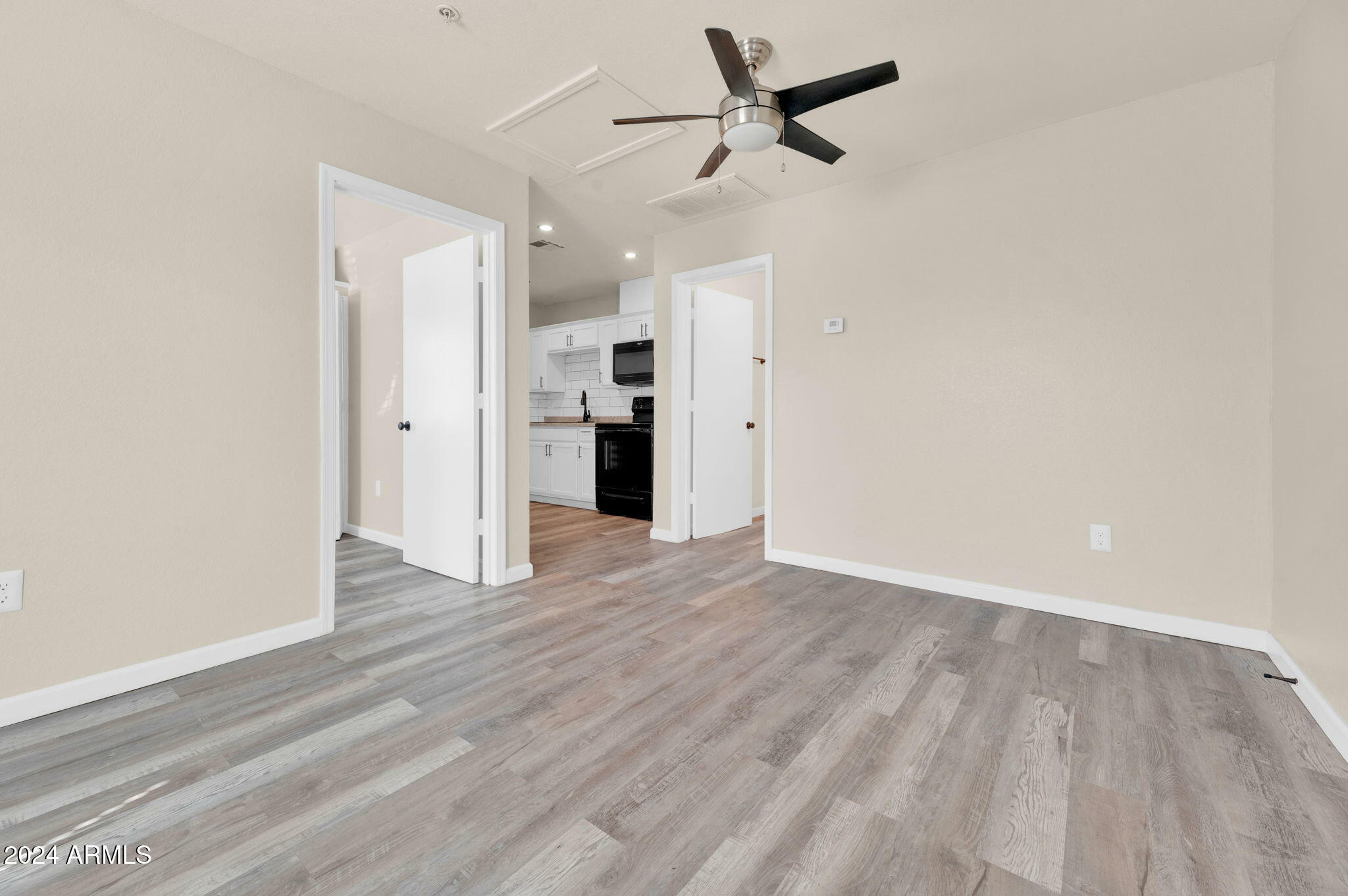 Property Photo:  840 E Turney Avenue  AZ 85014 