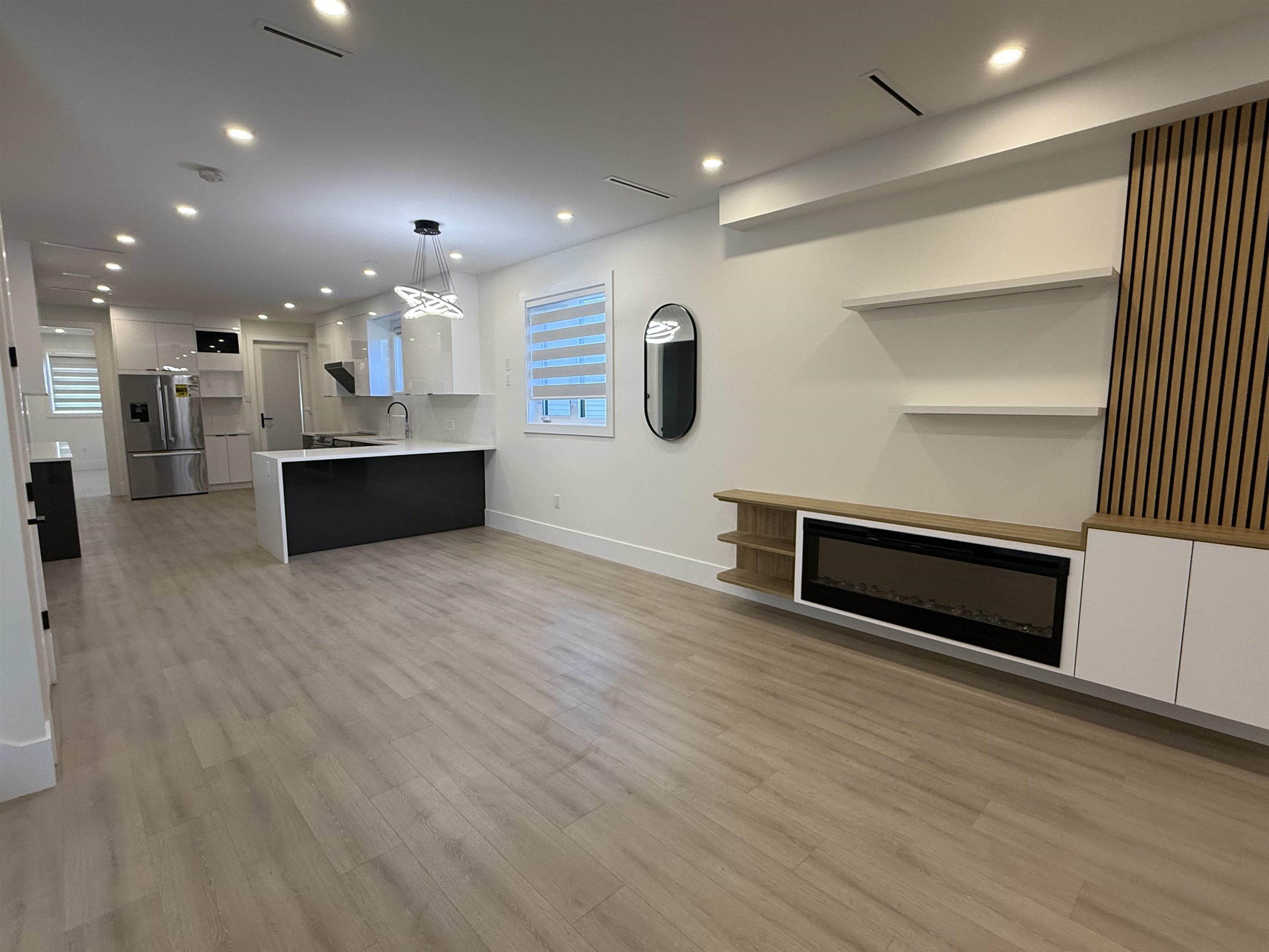 Property Photo: 4212 Macdonald Avenue 2 BC V5M 2K2