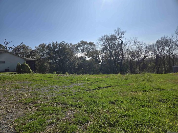 Property Photo: 8008 Highland Rd LA 70808