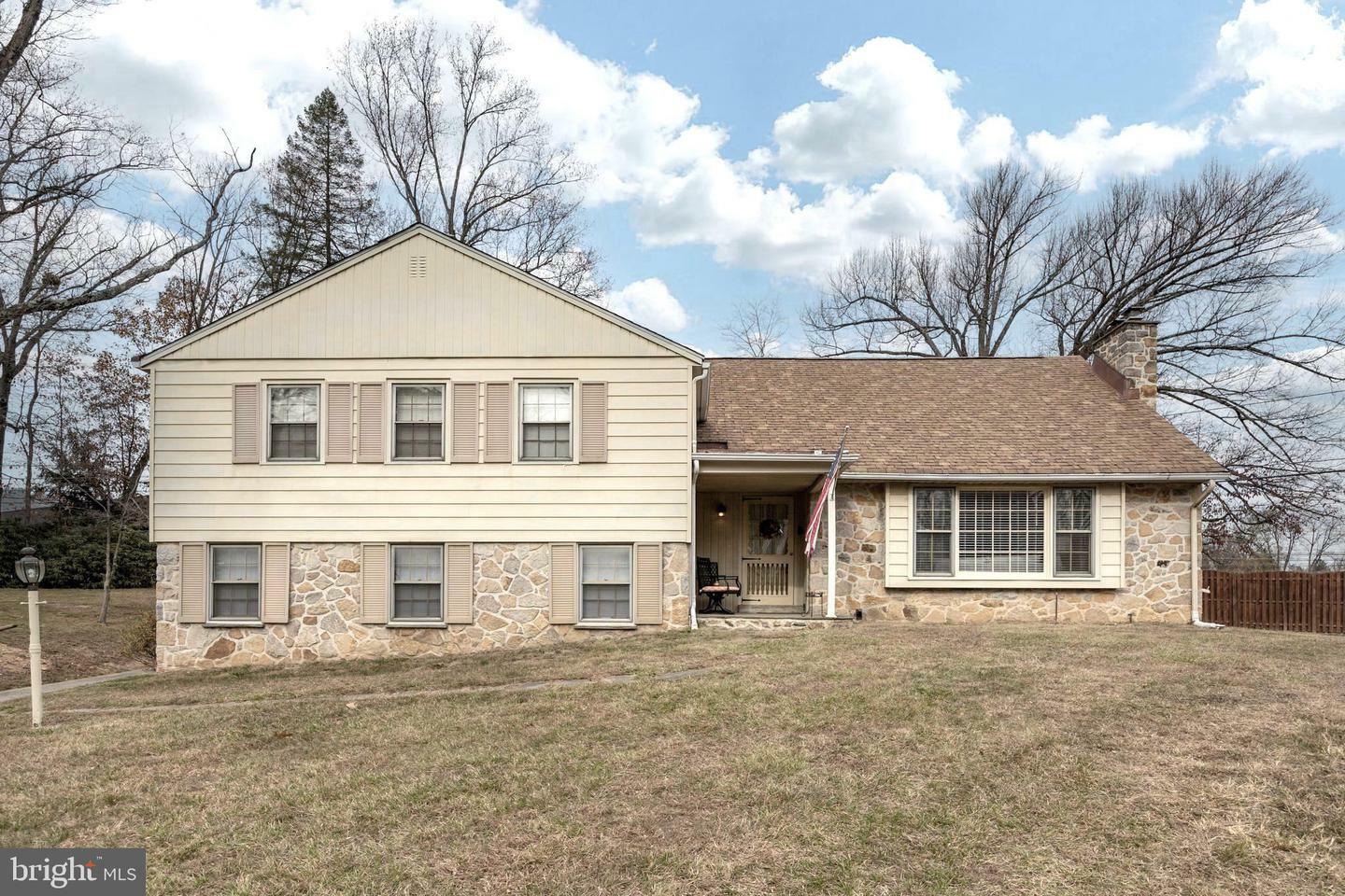 Property Photo:  404 Sylvan Lane  PA 19333 