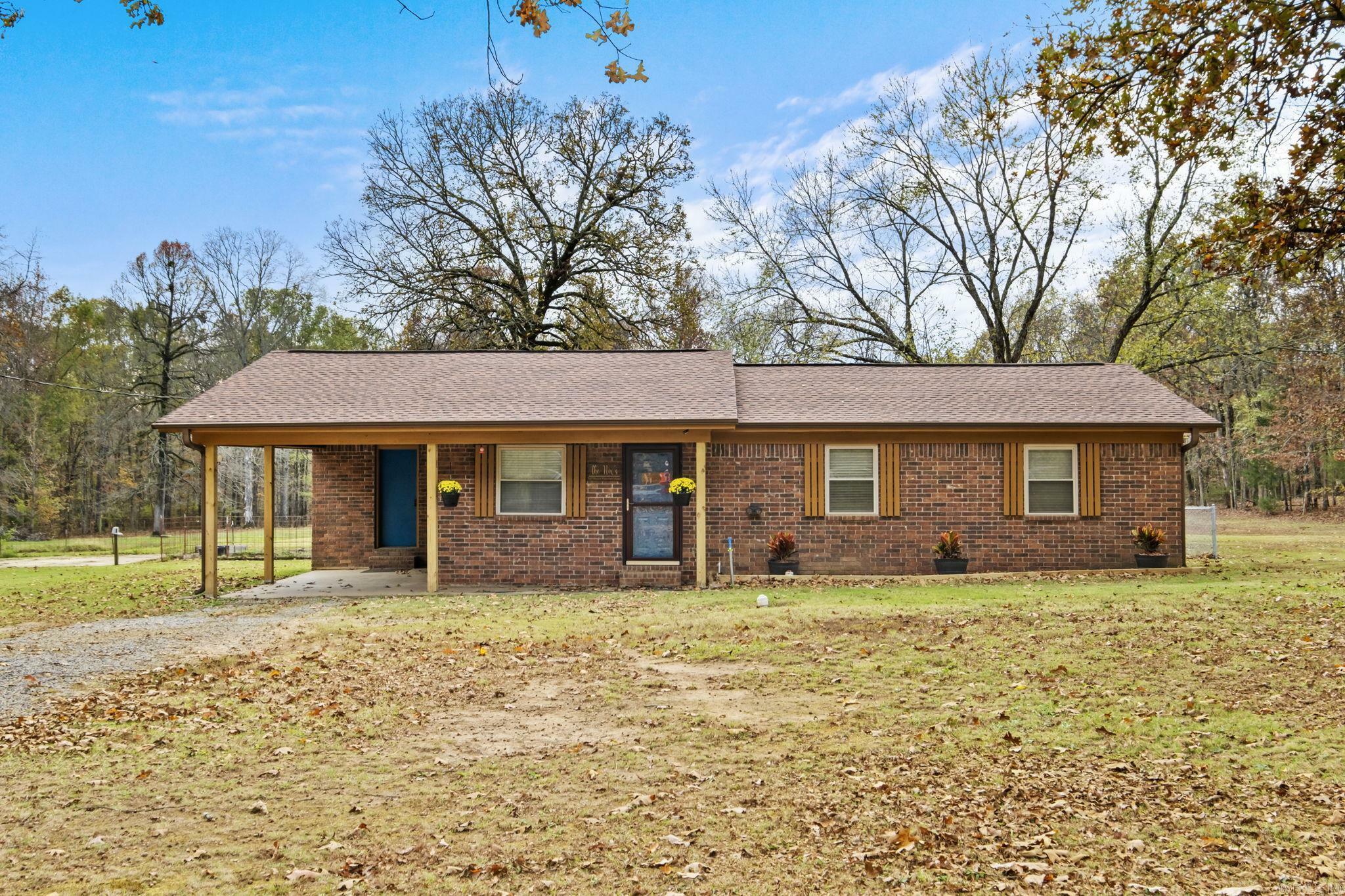 Property Photo: 167 Round Mountain Road AR 72045