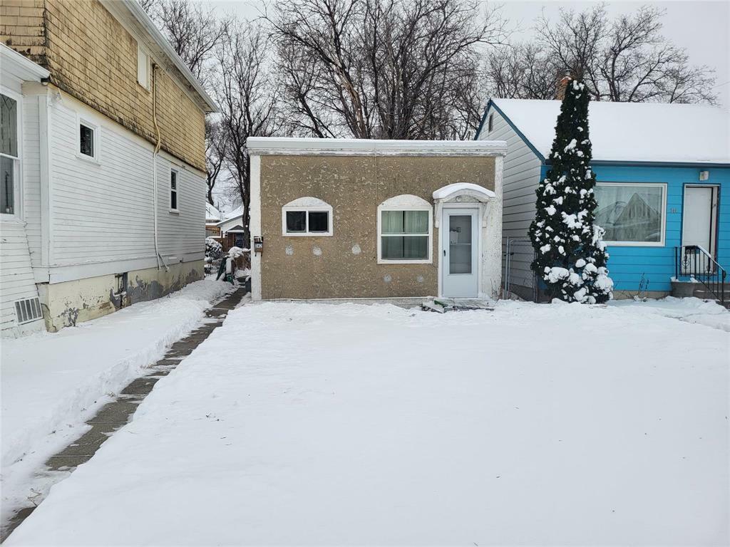 Property Photo:  342 Church Avenue  MB R2W 1C1 