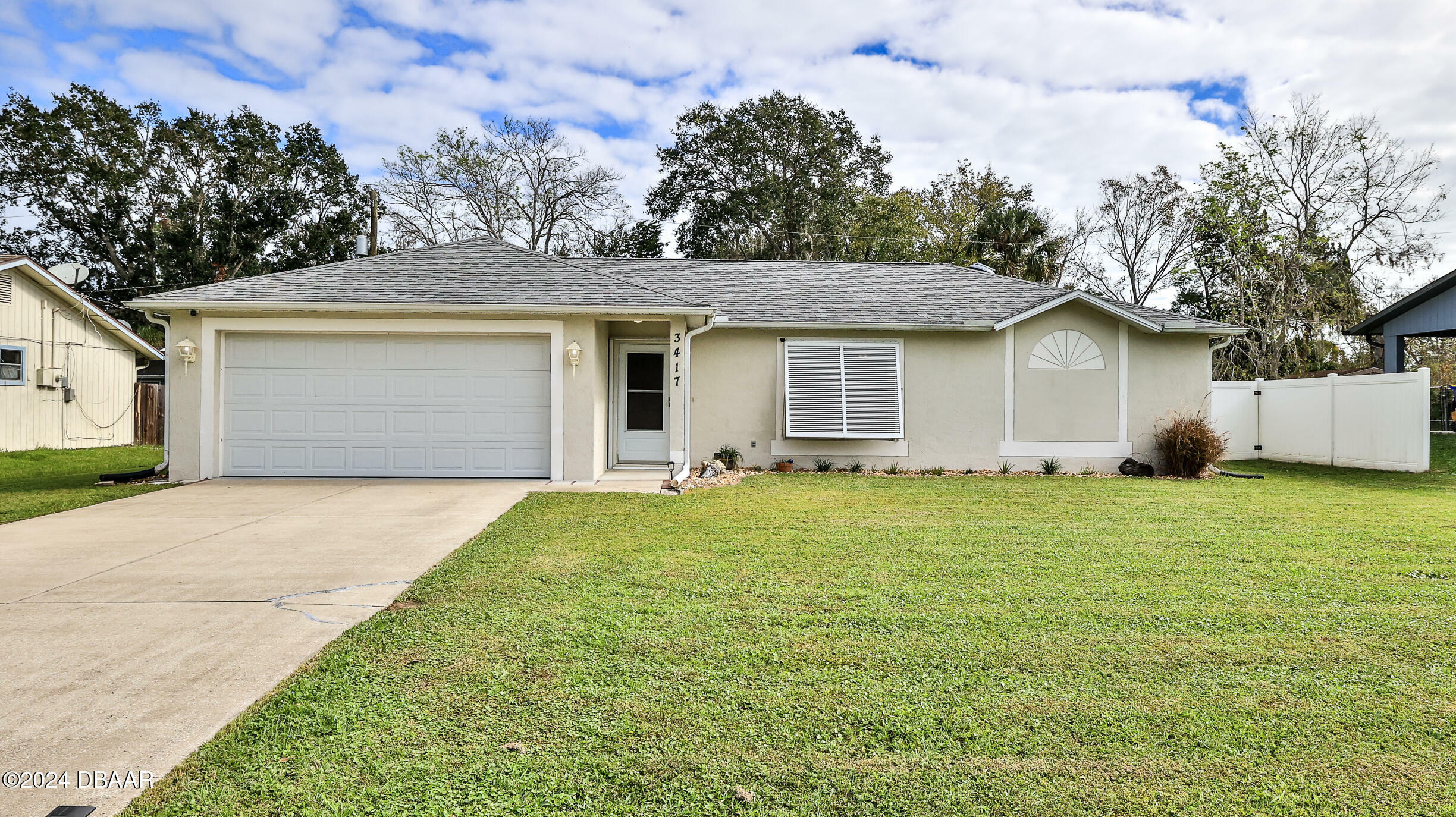 Property Photo:  3417 Umbrella Tree Drive  FL 32141 