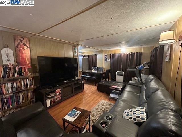 Property Photo:  214 Santa Susana  CA 94579 