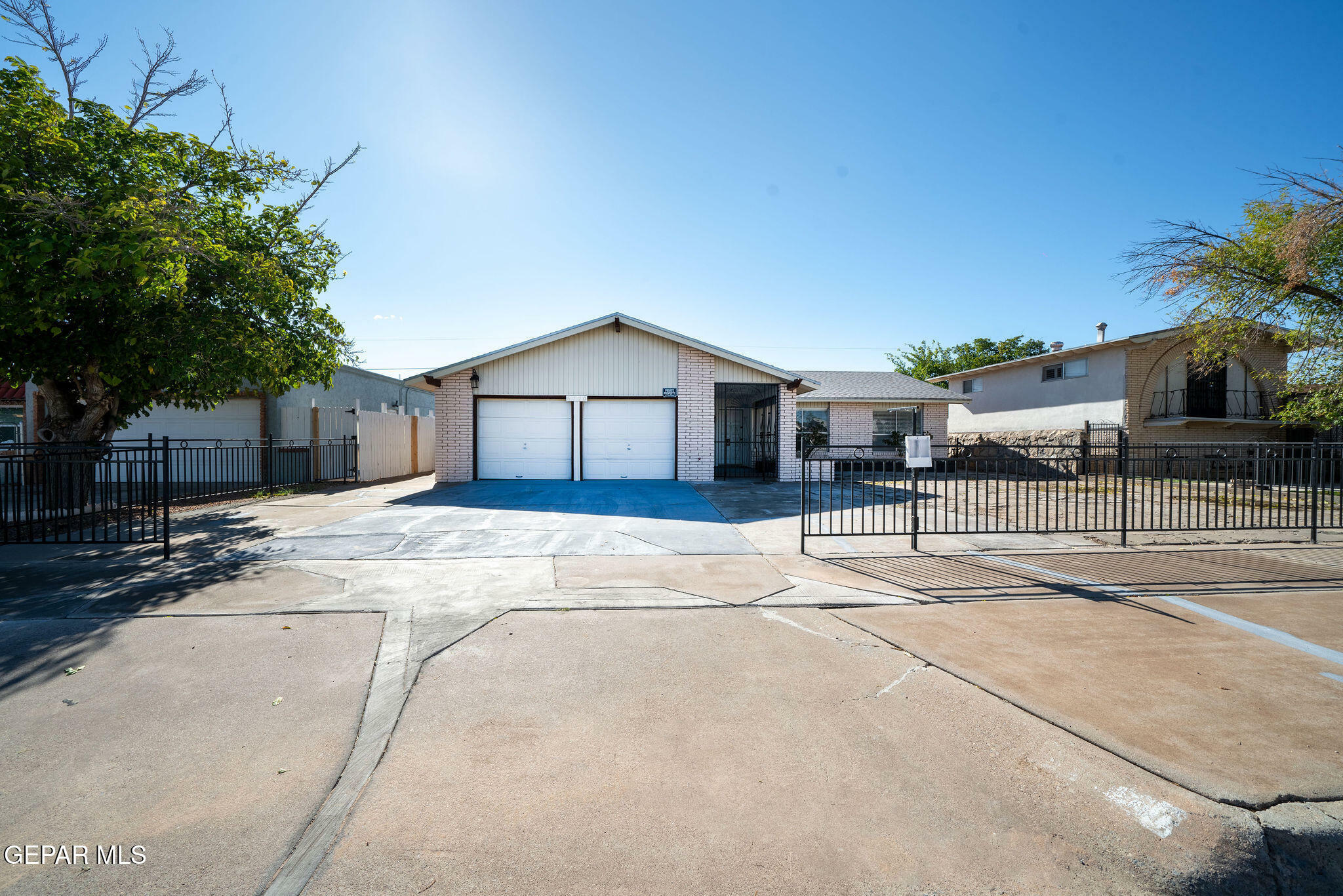 Property Photo:  5720 Prince Edward Avenue  TX 79924 