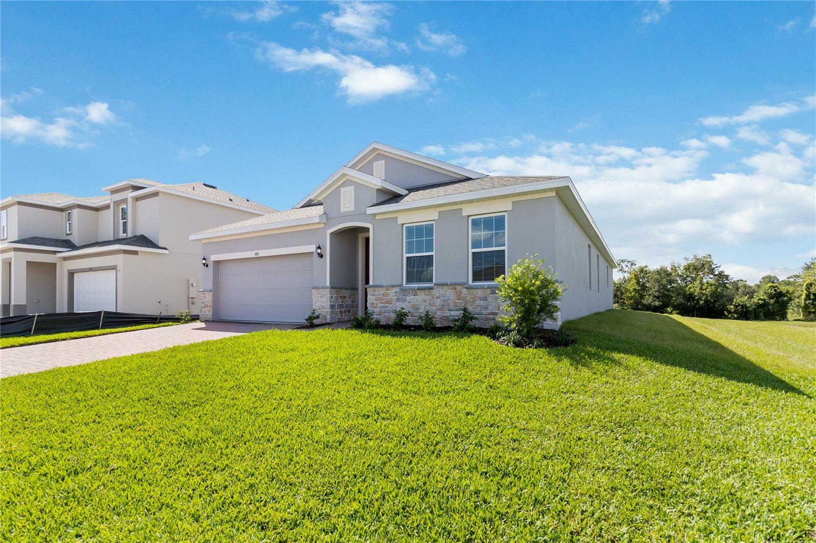 Property Photo:  1419 Sky Lakes Drive  FL 34769 