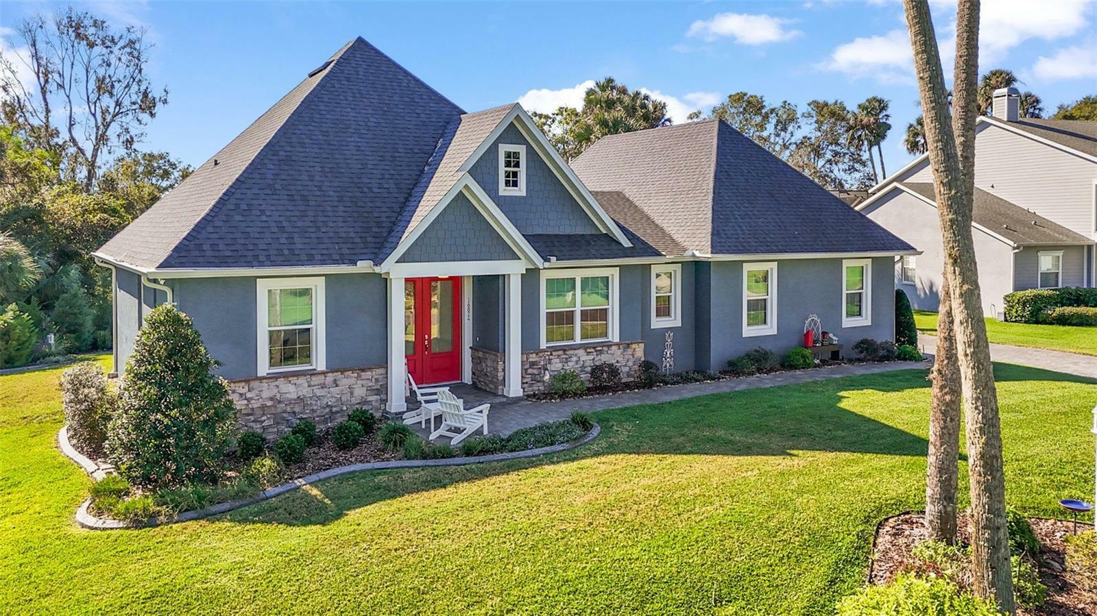 Property Photo: 16824 Beauclaire Court FL 32778