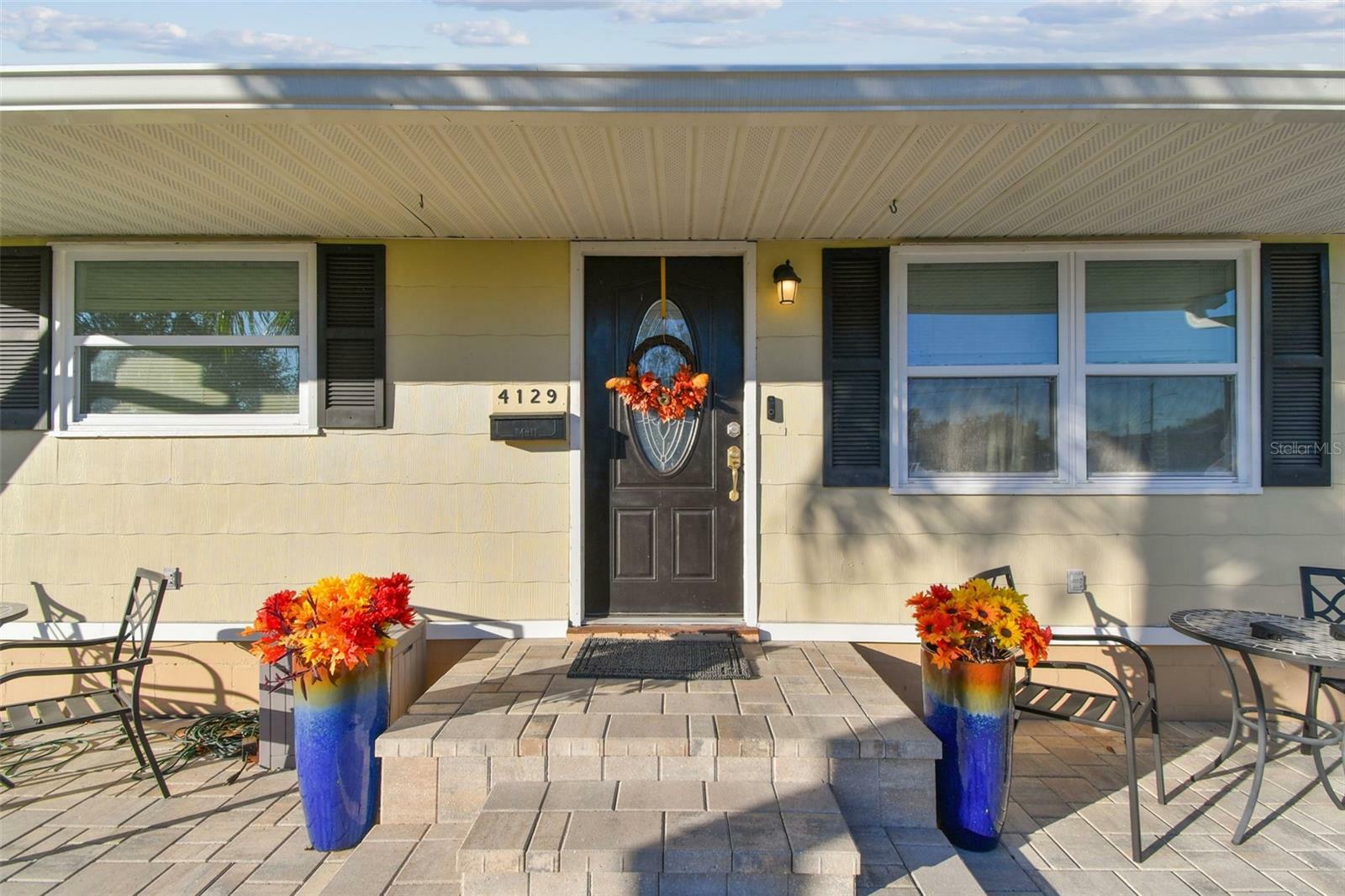 Property Photo: 4129 36th Avenue N FL 33713