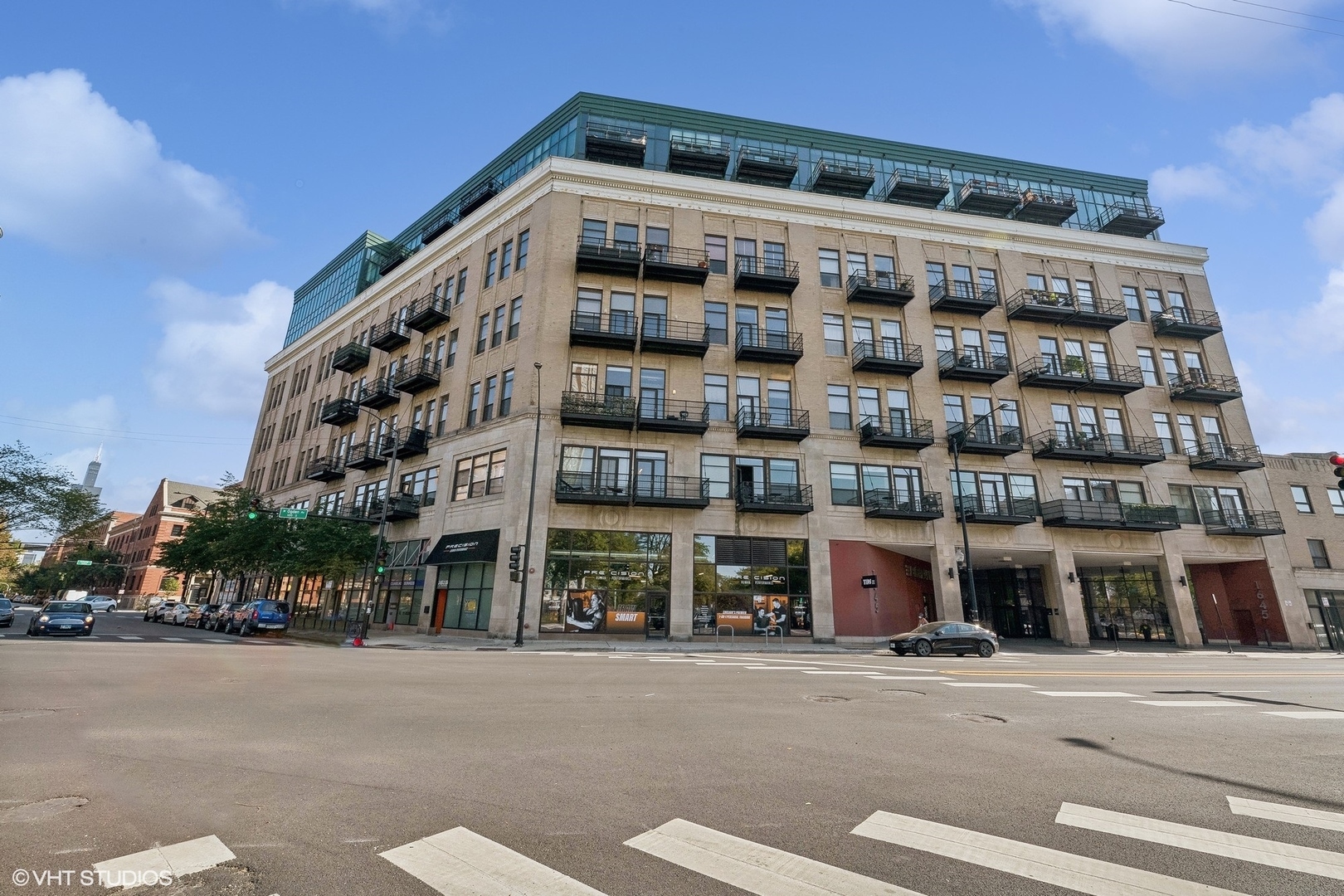 Property Photo:  1645 W Ogden Avenue 603  IL 60612 