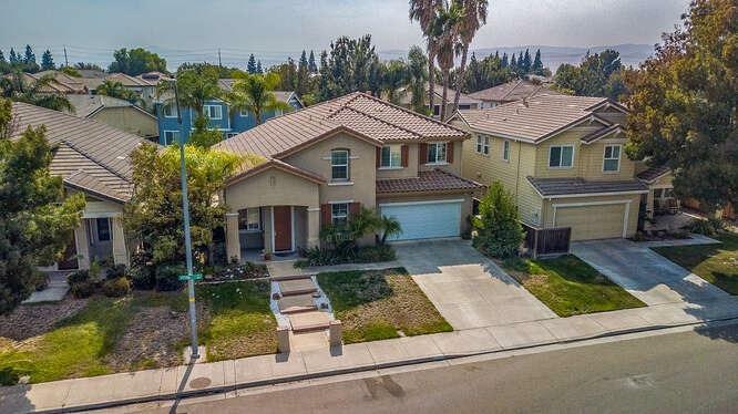 Property Photo:  100 Wisteria Lane  CA 95377 