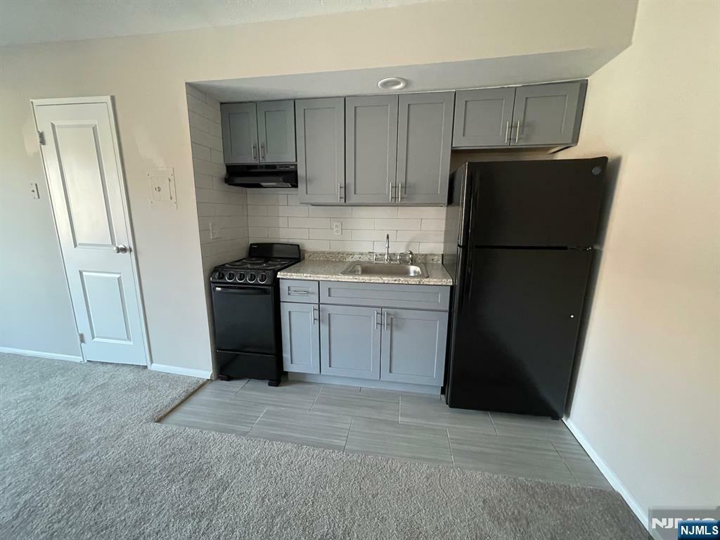 Property Photo:  125 Lawrence Street 8A  NJ 07601 