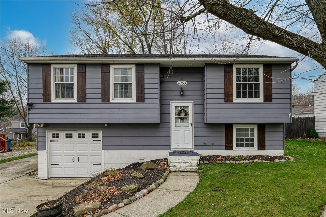 Property Photo: 1053 S Diamond Street OH 44266