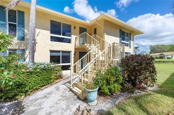 Property Photo: 355 Palm Dr 1 FL 34112