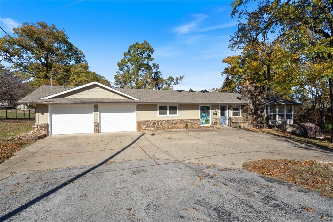 Property Photo:  219 Little Flock Drive  AR 72756 