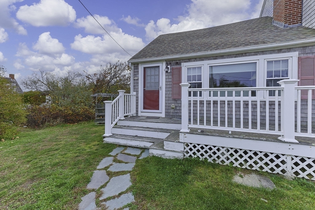 Property Photo:  6 Beachway West  MA 02537 