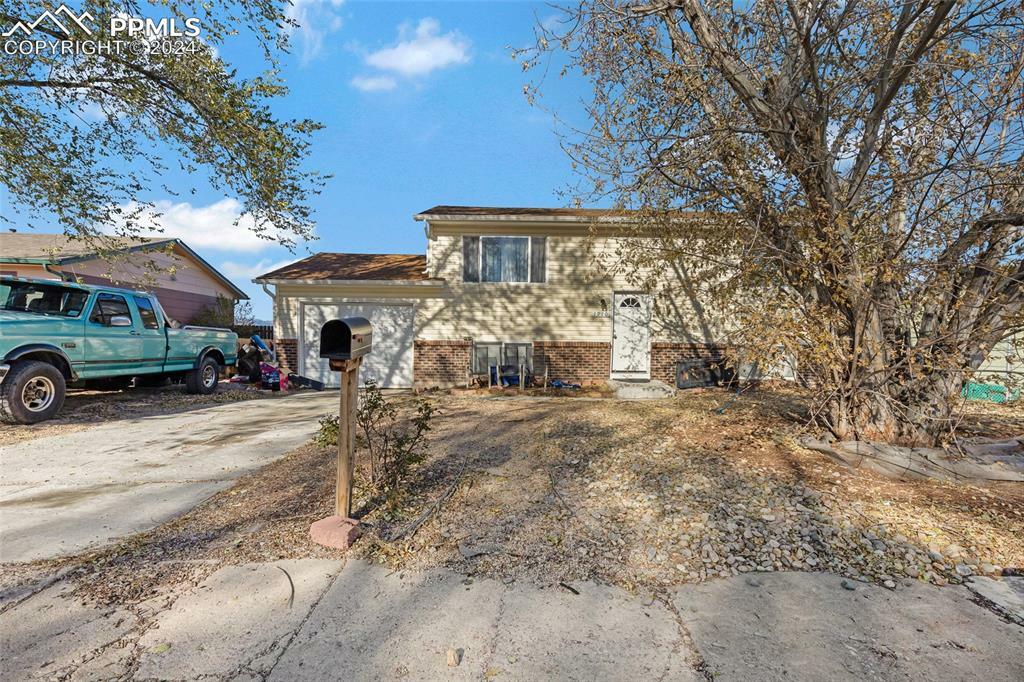 Property Photo: 1910 S Chamberlin Street CO 80906