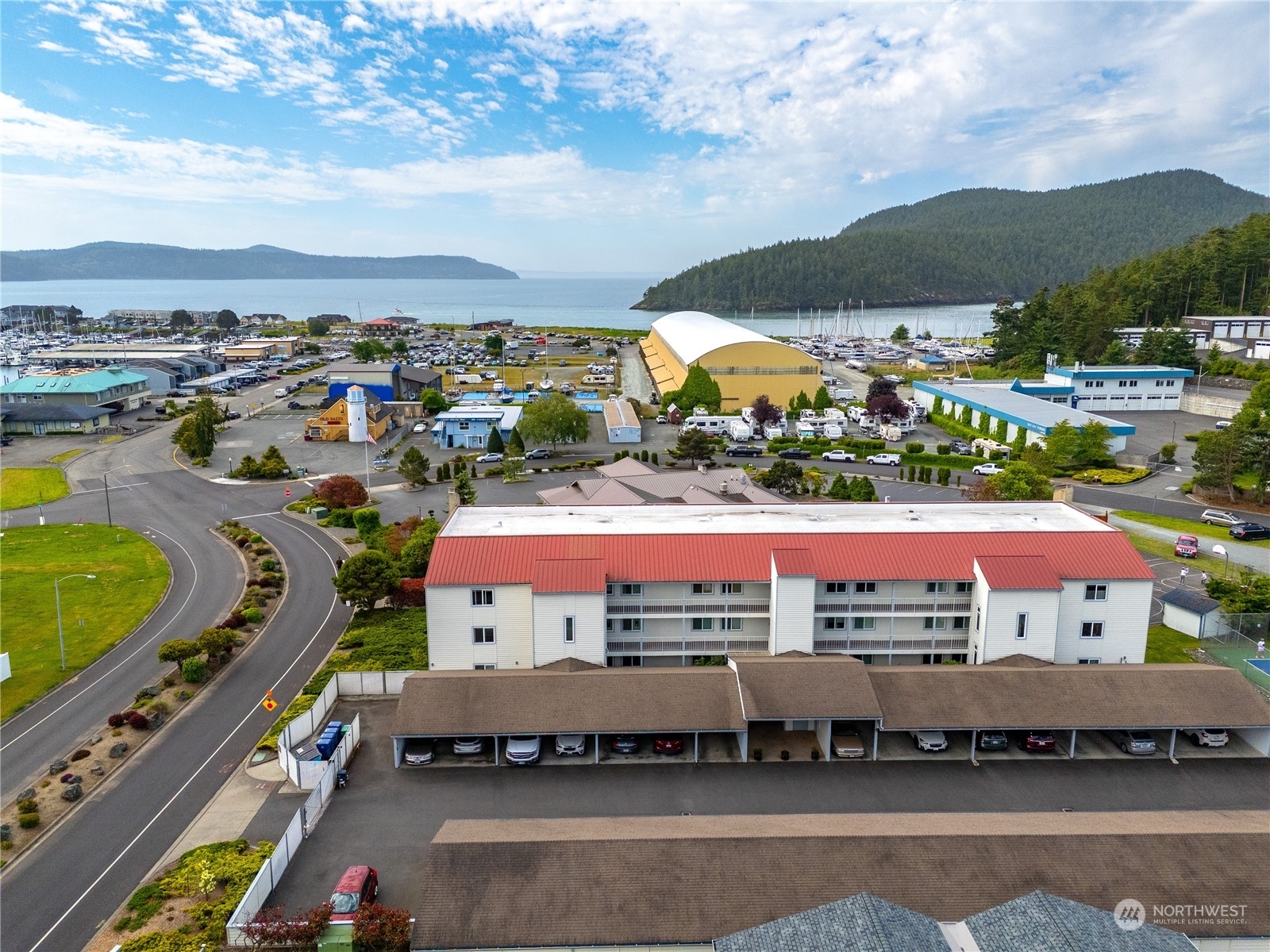 Property Photo: 1800 Skyline Way 202 WA 98221