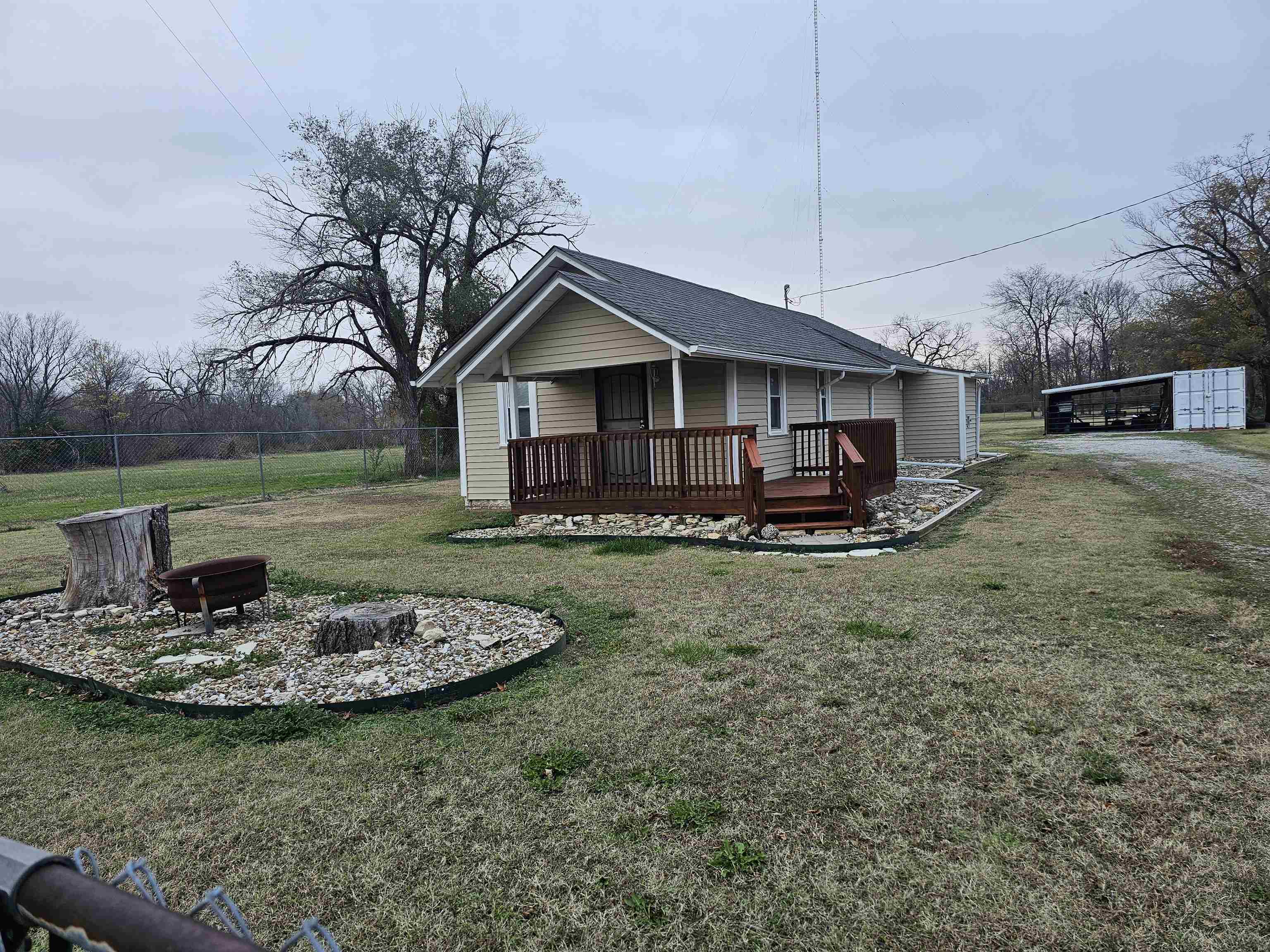 Property Photo:  526 N Gow  KS 67203 