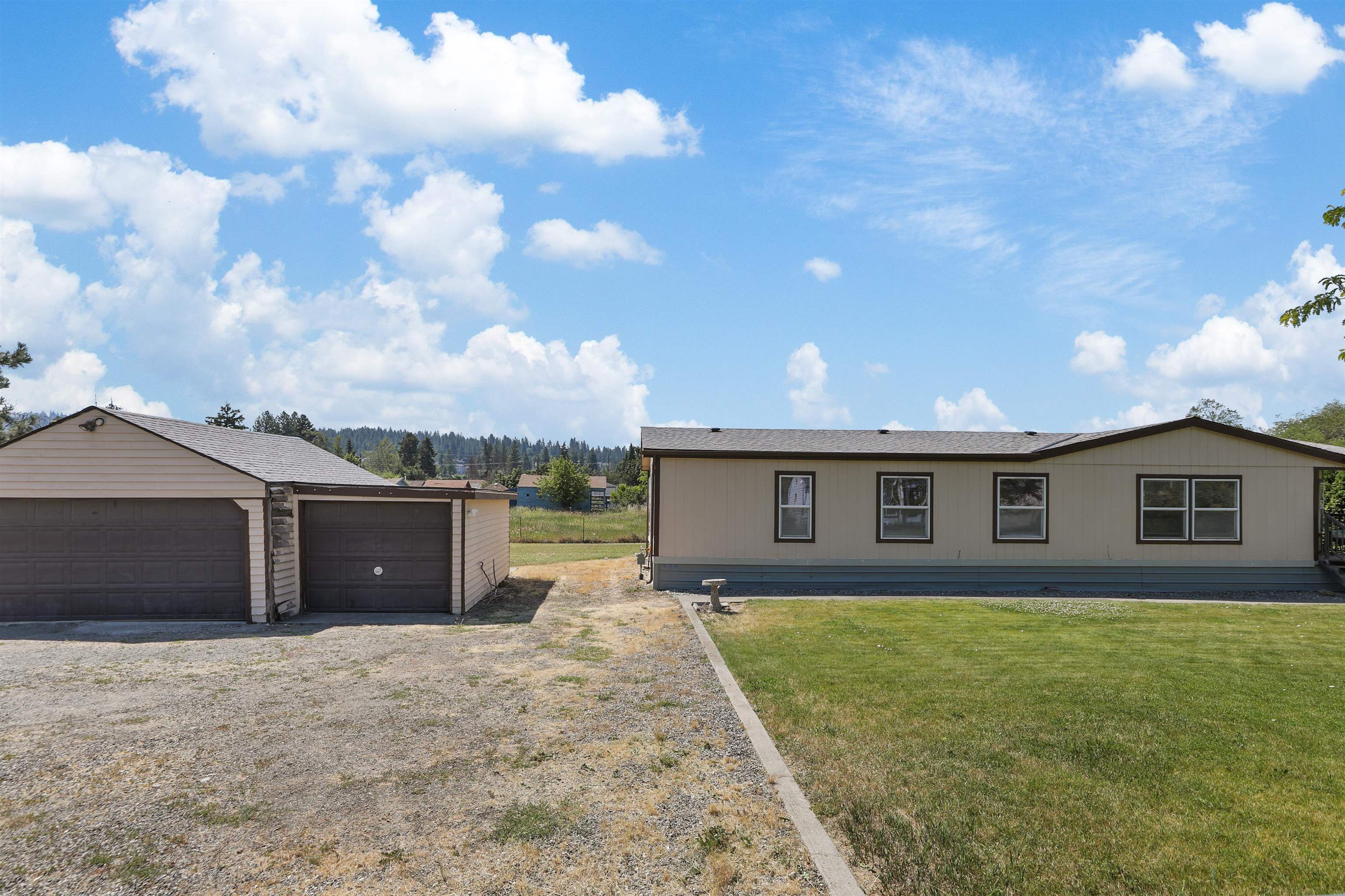 Property Photo:  504 S Carnahan Rd  WA 99212 