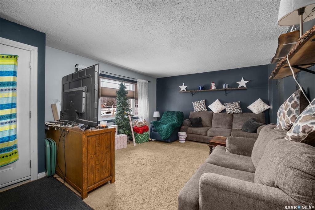 Property Photo:  1195 Branion Drive  SK S6V 2S7 