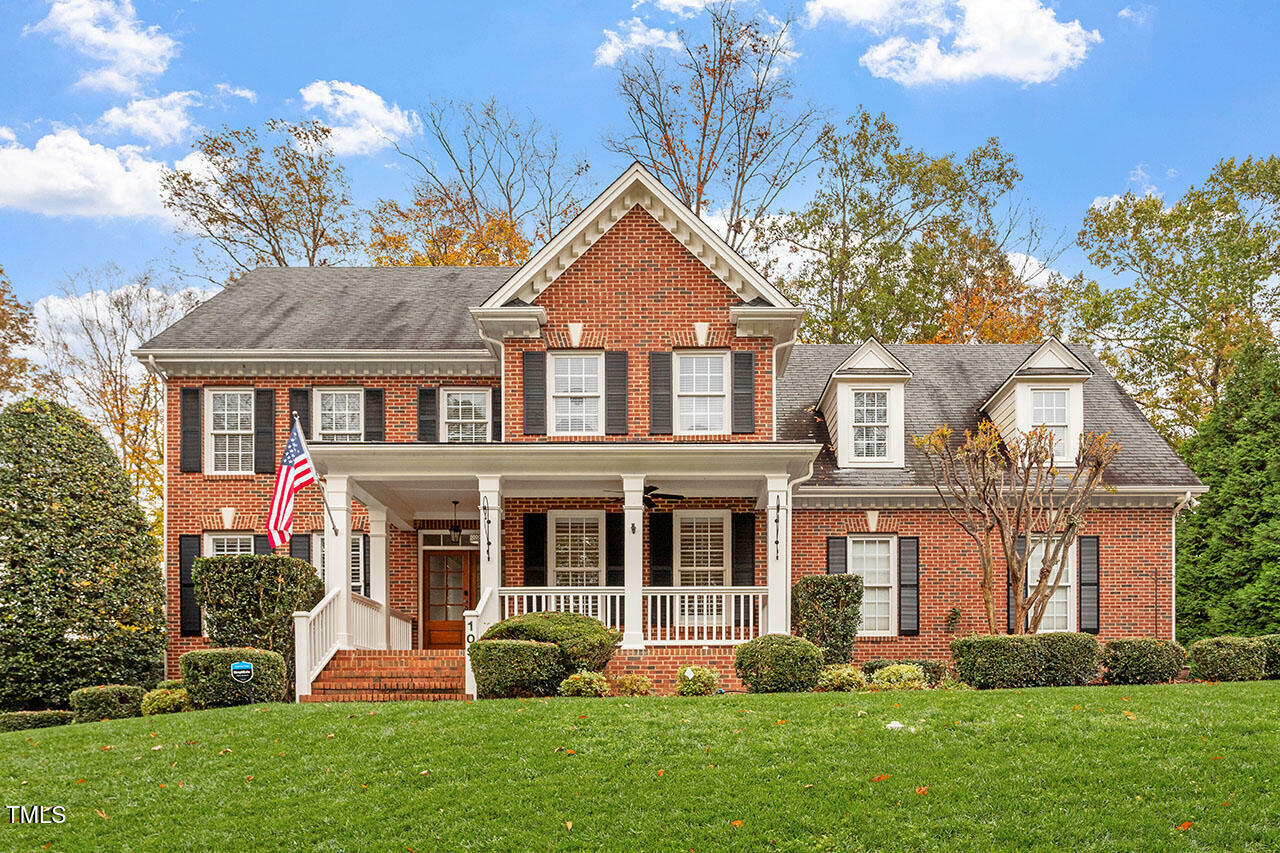 Property Photo: 109 Creekvista Drive NC 27540