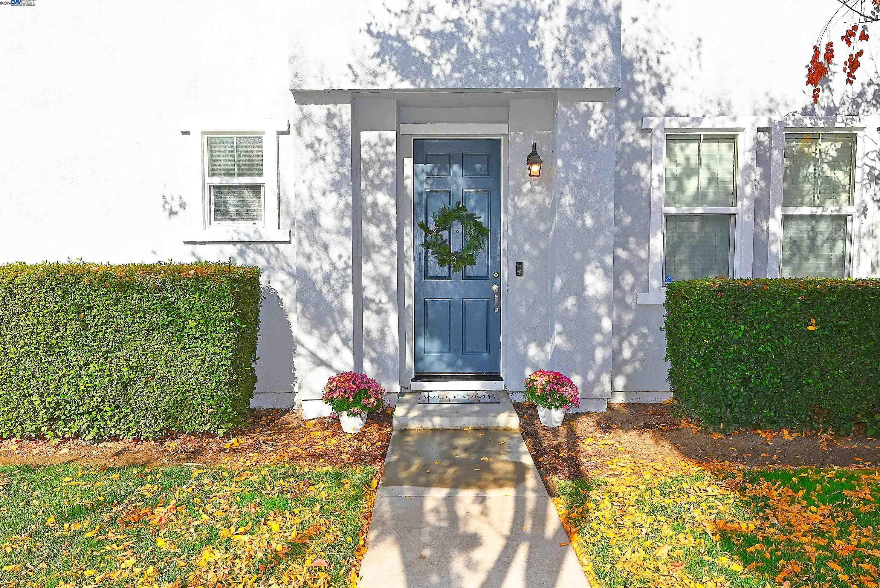 Property Photo:  1350 Eisenhower Way  CA 94513 