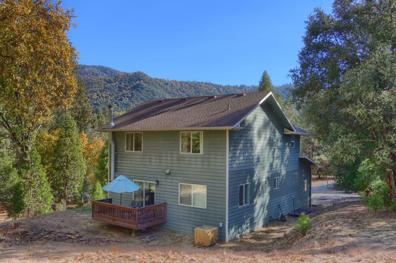 Property Photo:  2385 Coachman Road  CA 95338 