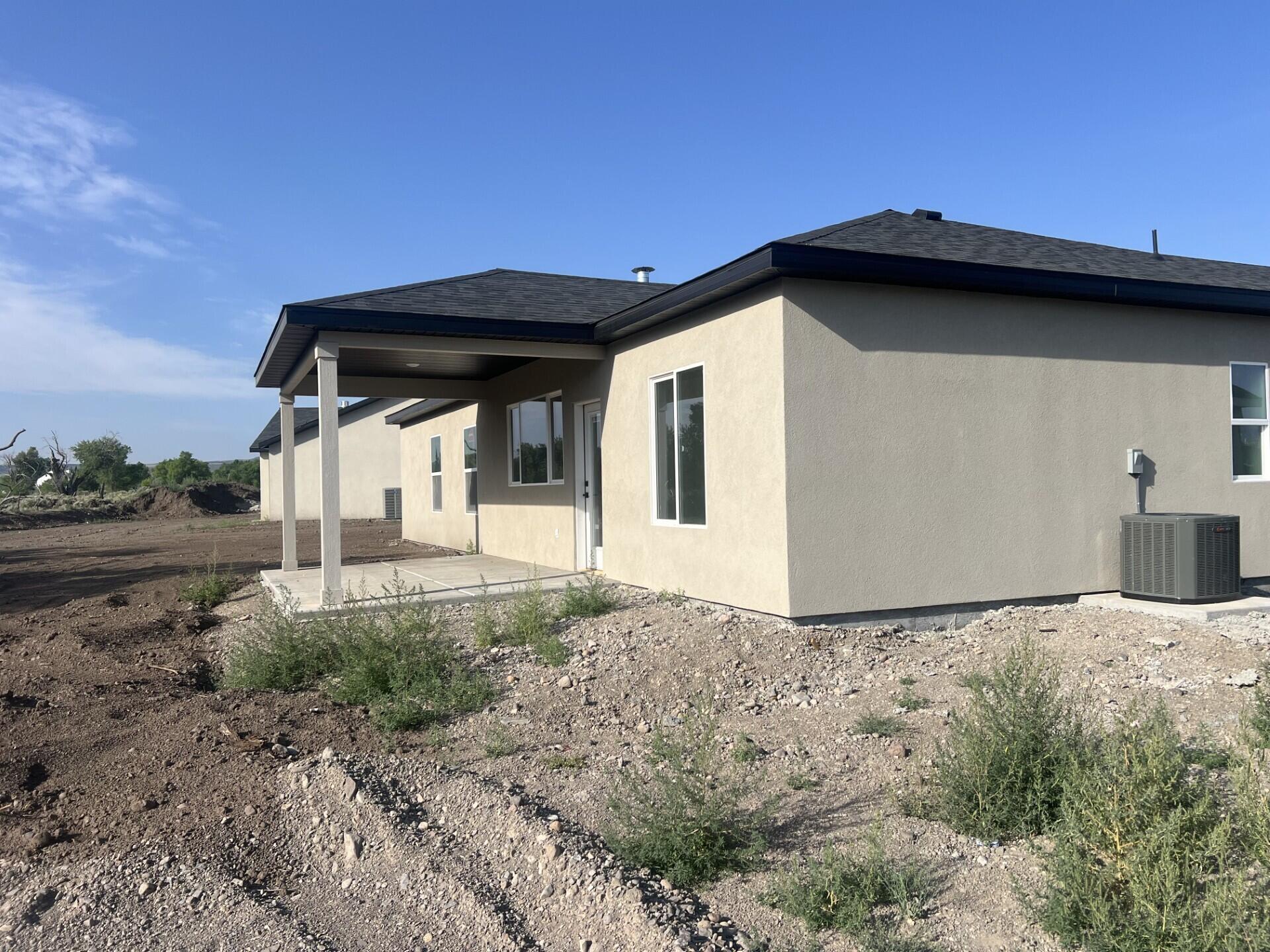 Property Photo: 658 N Kaycie Ln UT 84759