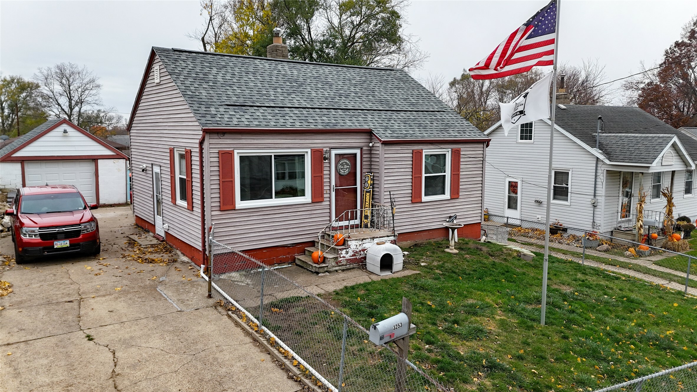 Property Photo:  3253 Kinsey Avenue  IA 50317 