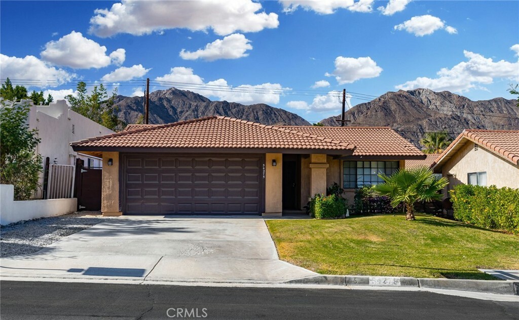 54275 Avenida Martinez  La Quinta CA 92253 photo