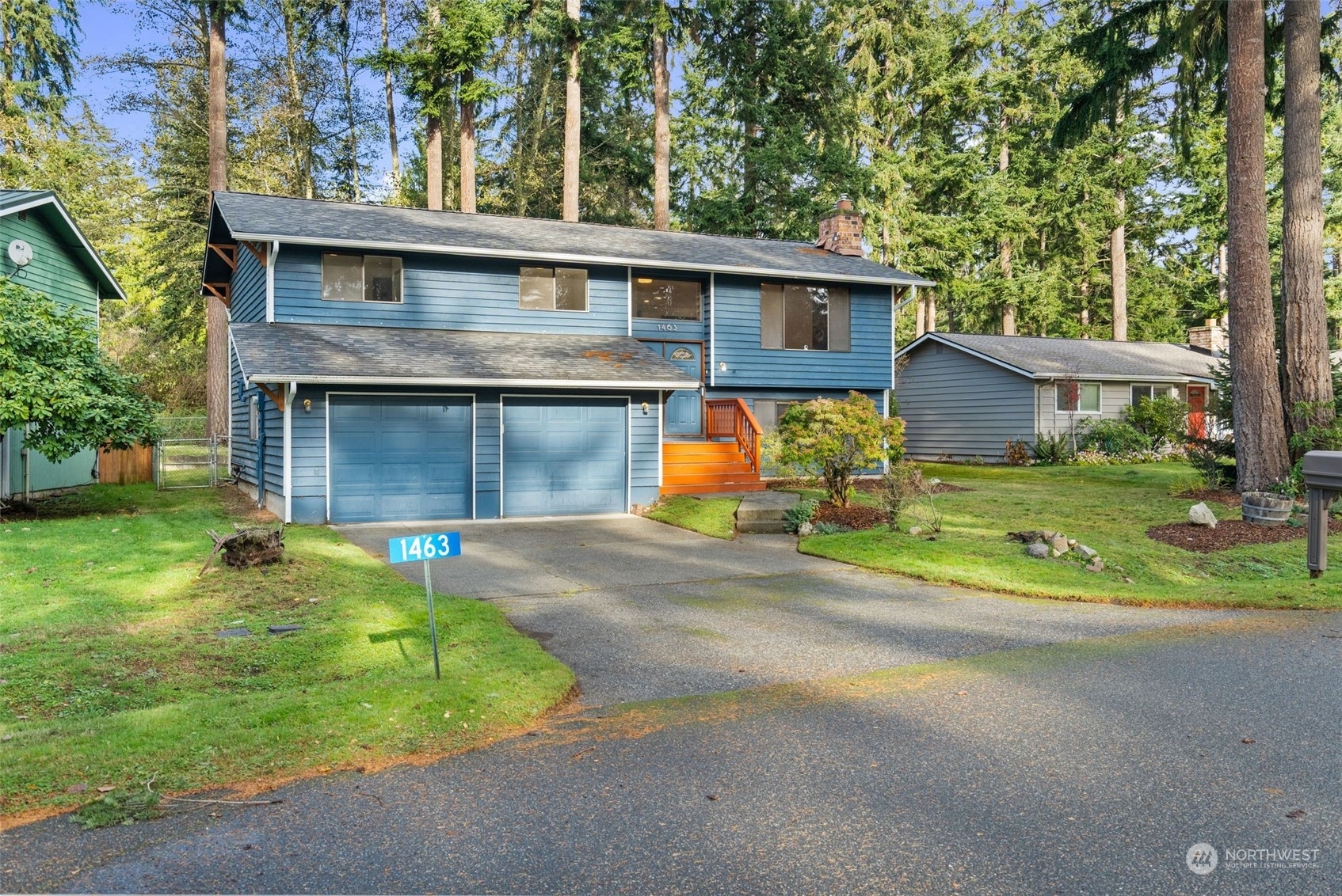 Property Photo: 1463 Manor Way WA 98249