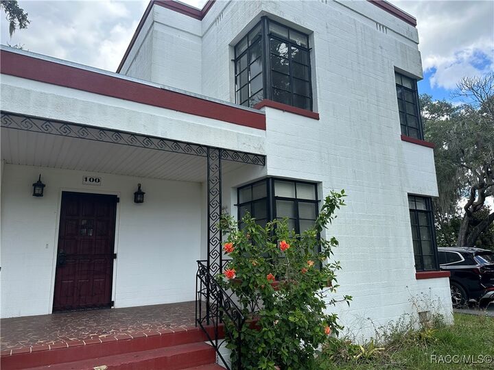 Property Photo:  30 SE Kings Bay Drive  FL 34429 