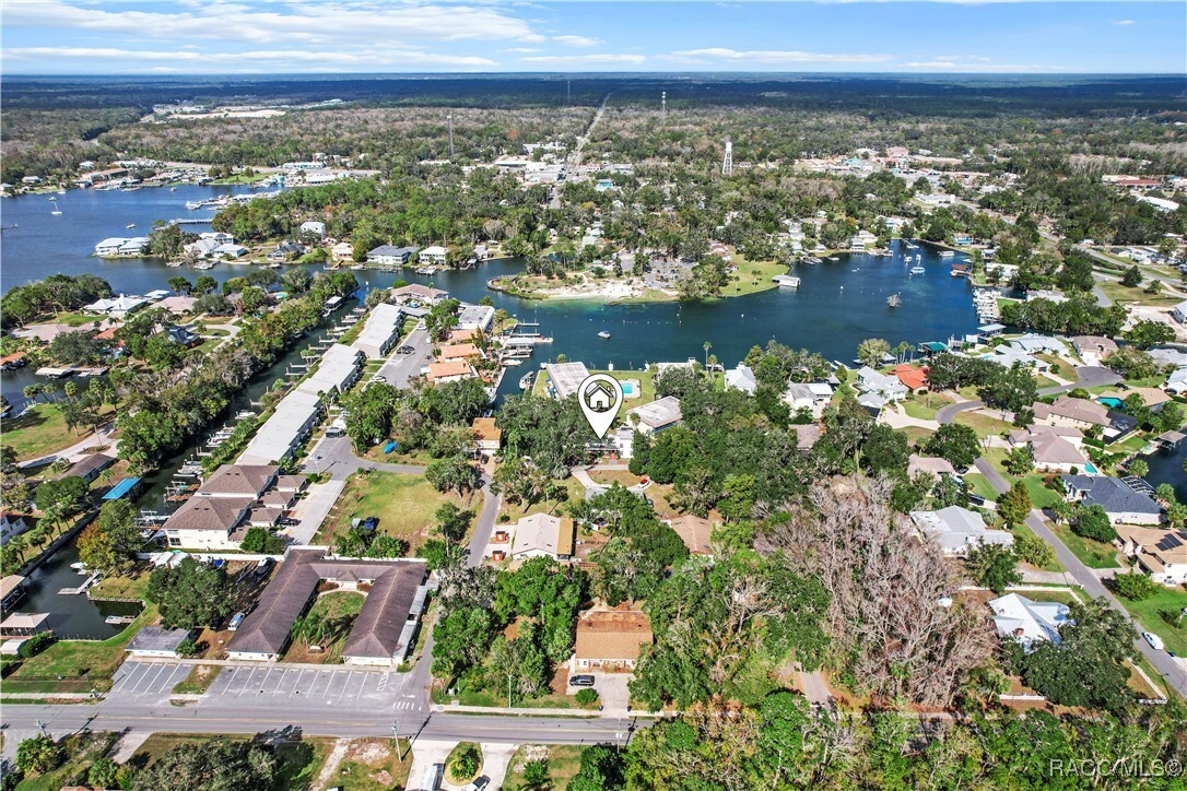 Property Photo: 30 NE Kings Bay Drive FL 34429
