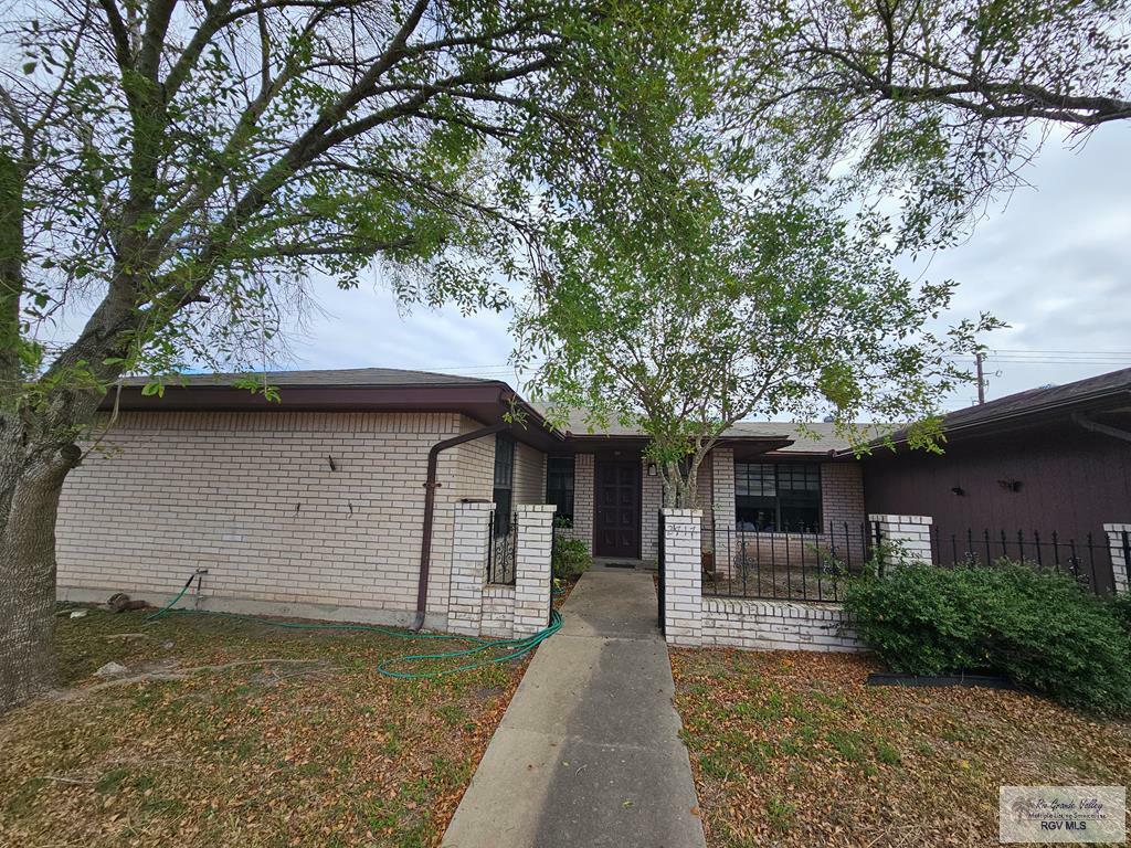 Property Photo: 2717 Hunters Crossing St. TX 78550