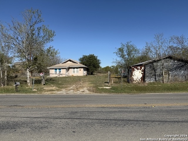 Property Photo:  10925 Green Rd  TX 78109 