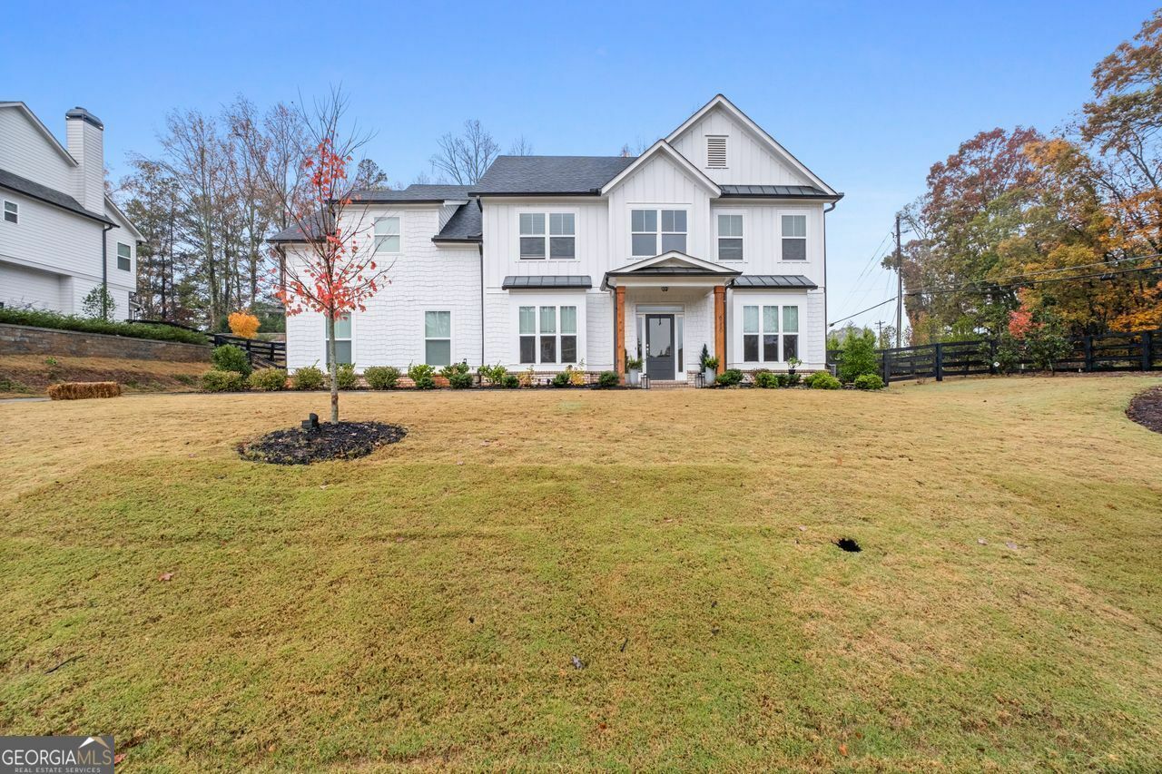 Property Photo:  6110 Bentley Commons Drive  GA 30040 