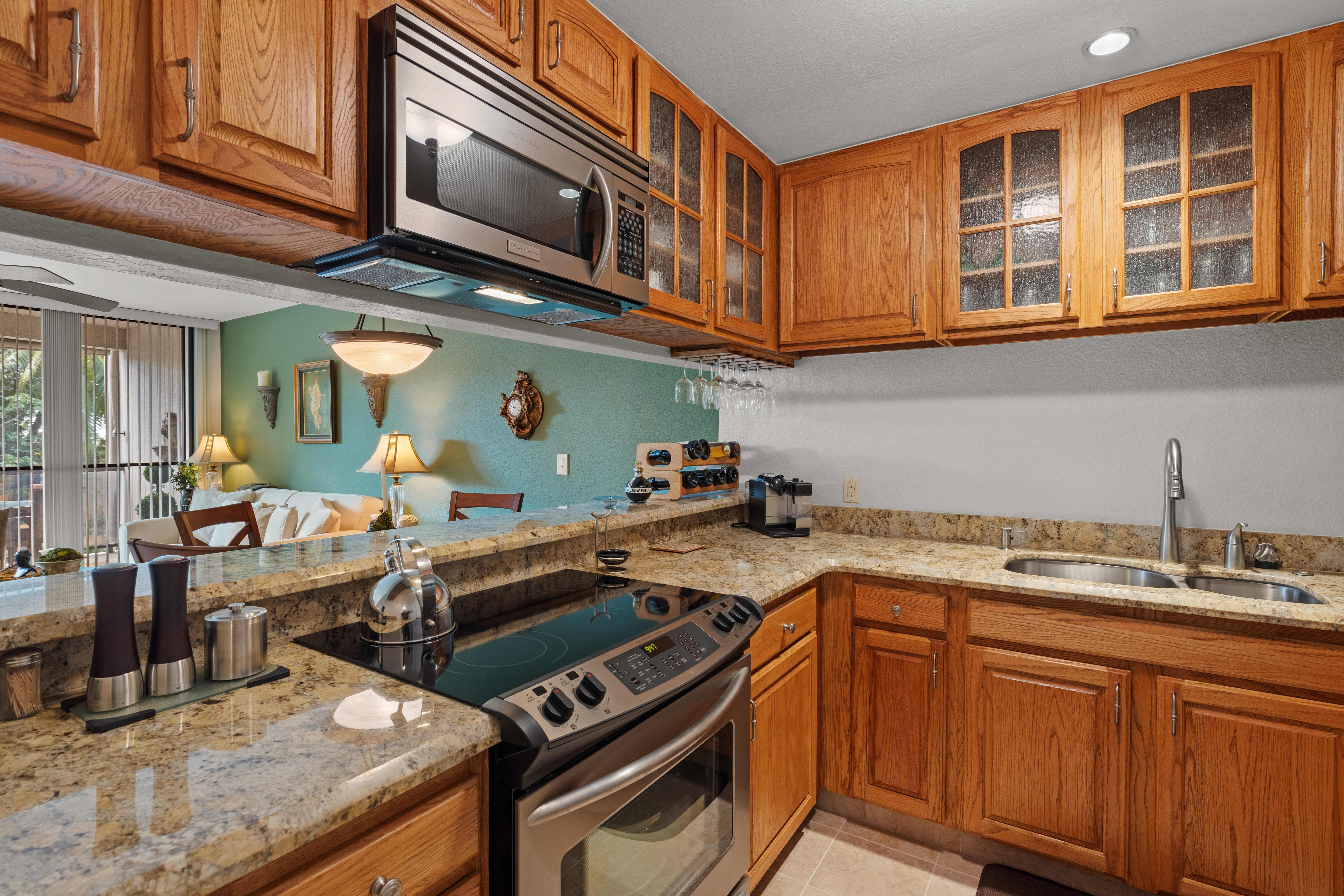 Property Photo:  75-5669 Kuakini  Highway 1203  HI 96740 
