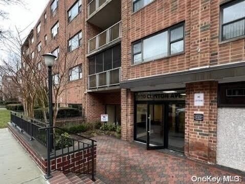 Property Photo:  100 Clinton Avenue 2C  NY 11501 