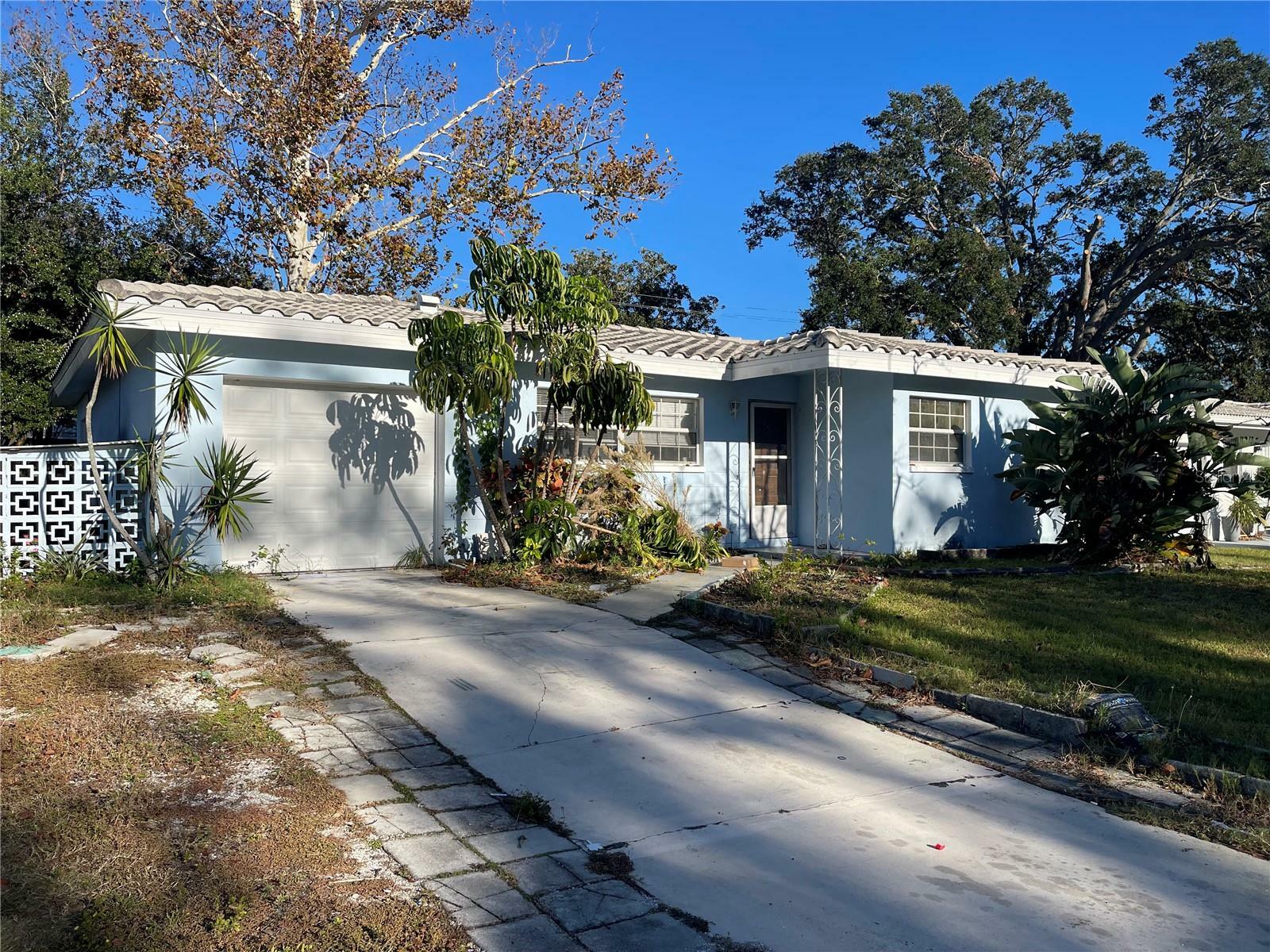 Property Photo:  2330 Indigo Drive  FL 33763 