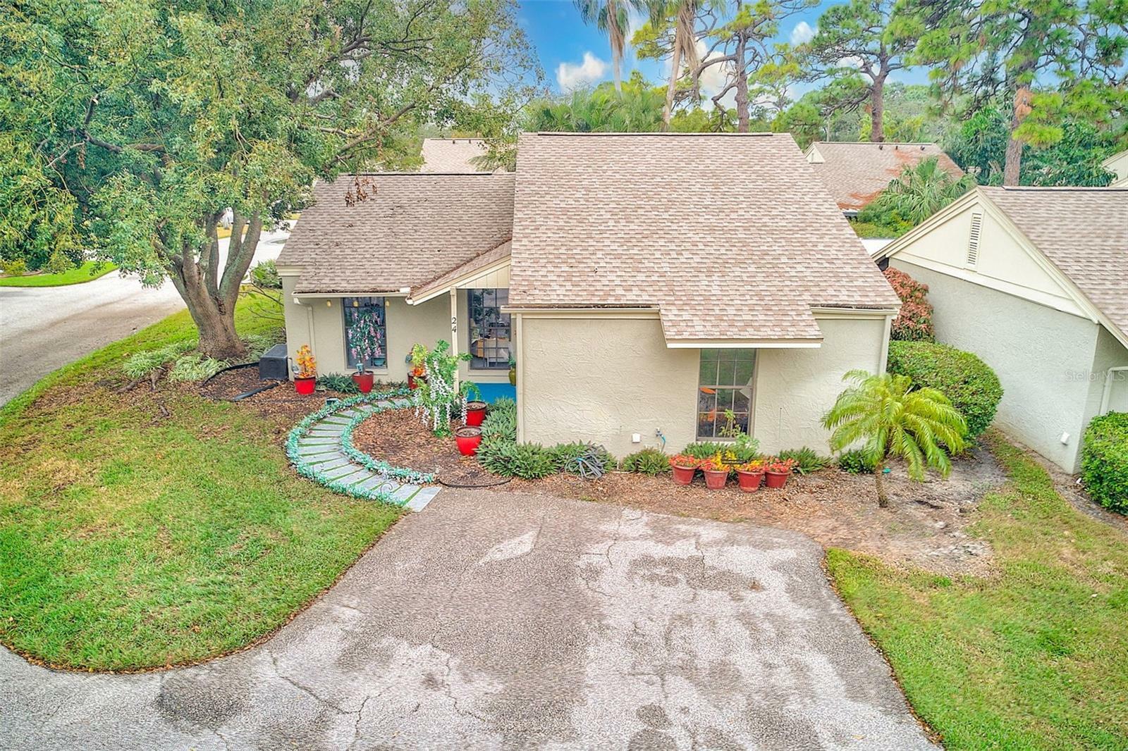 Property Photo:  24 Windrush Bay Drive  FL 34689 