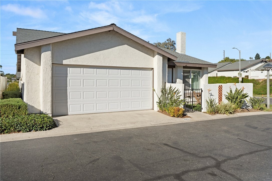 Property Photo:  6811 Foxborough Court 52  CA 92886 